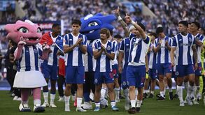 Festa do FC Porto com adeptos e mascotes no Estádio do Dragão