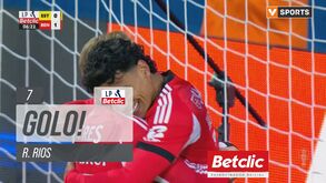 Schjelderup 'dançou' pela esquerda e Ríos só teve que encostar: assim foi o primeiro do Benfica na Amoreira