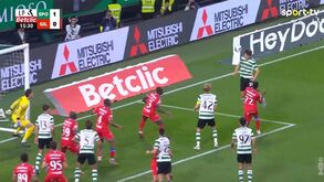 O cabeceamento de Eduardo Quaresma que colocou o Sporting a vencer o Gil Vicente