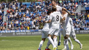 Nápoles garante Champions com triunfo em Pisa