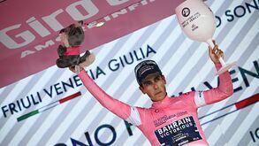 Ciclista mantém camisola rosa no Giro