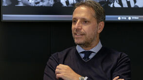 Fabio Paratici admite que o futebol italiano vive "problemas ao nível das estruturas de formação dos clubes"