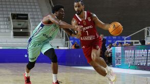 Benfica e Oliveirense defrontam-se nas meias-finais