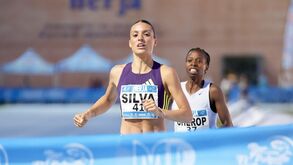 Patrícia Silva bate recorde pessoal e garante marca para os Europeus de Birmingham