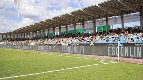 Bancada central nascente do Estádio Municipal de Rio Maior