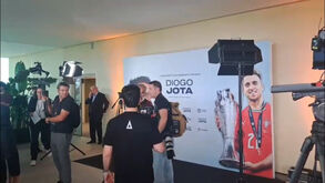Lançamento da biografia de Diogo Jota: família e amigos presentes em homenagem