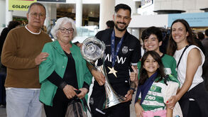 João Matos com a família após a conquista da Champions