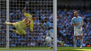 Lance do jogo entre Manchester City e Arsenal