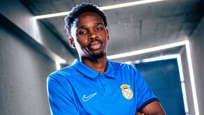 Marco Essimi é reforço do Alverca