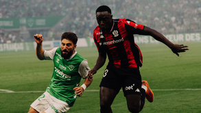 Saint-Étienne e Nice empatam no playoff e adiam decisão da vaga na Ligue 1