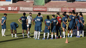 Luís Freire orientou primeiro treino no Estádio Manuel Marques, em Torres Vedras