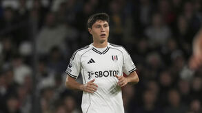 Jorge Cuenca pode reforçar o Benfica após passagem pelo Fulham