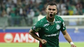 Abel Ferreira vence com Palmeiras. Bolasie falha penálti