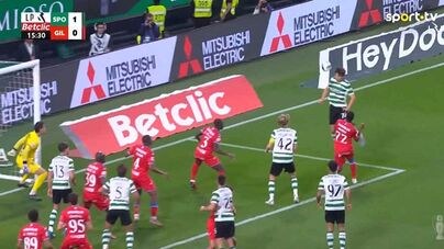 O cabeceamento de Eduardo Quaresma que colocou o Sporting a vencer o Gil Vicente