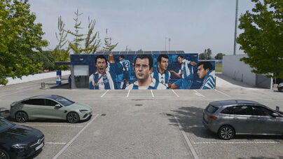 FC Porto homenageia Jorge Costa com mural no Olival