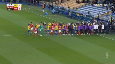A emocionante despedida de Pizzi: médio aplaudido de pé e com direito a guarda de honra de Benfica e Estoril