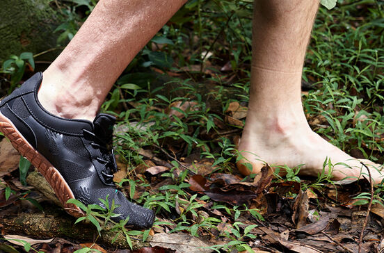 Liberdade de movimento a cada passo: estas sapatilhas replicam a sensação de andar (ou correr) descalço