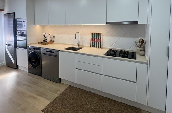 Cozinhas transformadas pela Mudelar, espaços desacreditados ganham vida