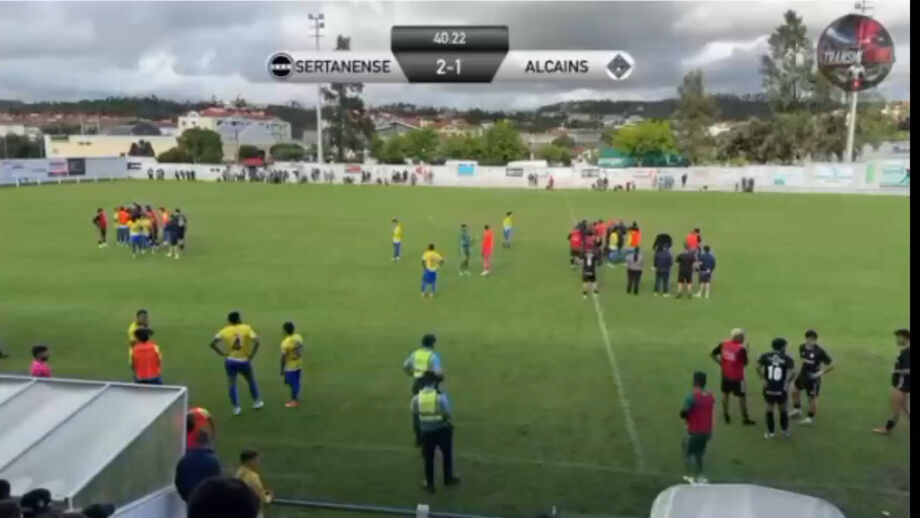 Aos 75 minutos 