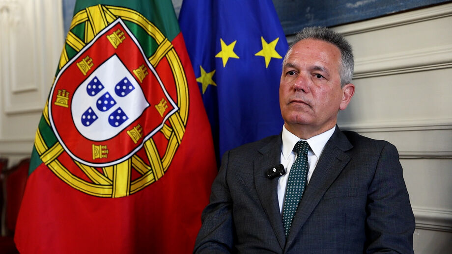 Entrevista Record a Paulo Simões Ribeiro, Secretário de Estado Adjunto e da Administração Interna