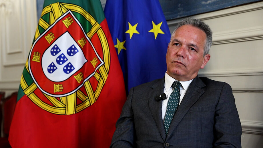 Entrevista Record a Paulo Simões Ribeiro, Secretário de Estado Adjunto e da Administração Interna