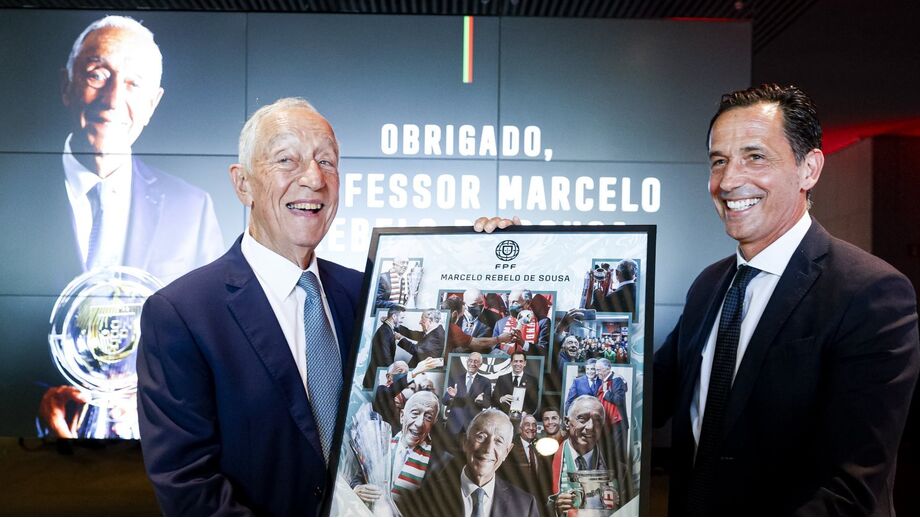 Marcelo Rebelo de Sousa recebeu quadro de Pedro Proença