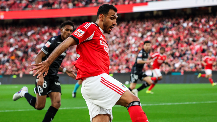 Pavlidis, avançado do Benfica