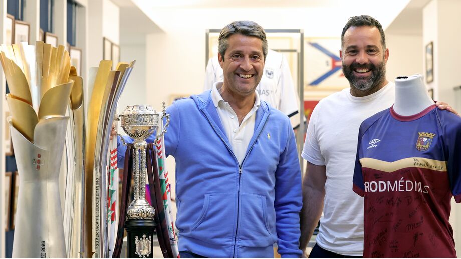 Treinador Gonçalo Nunes e o diretor desportivo Ricardo Fonseca