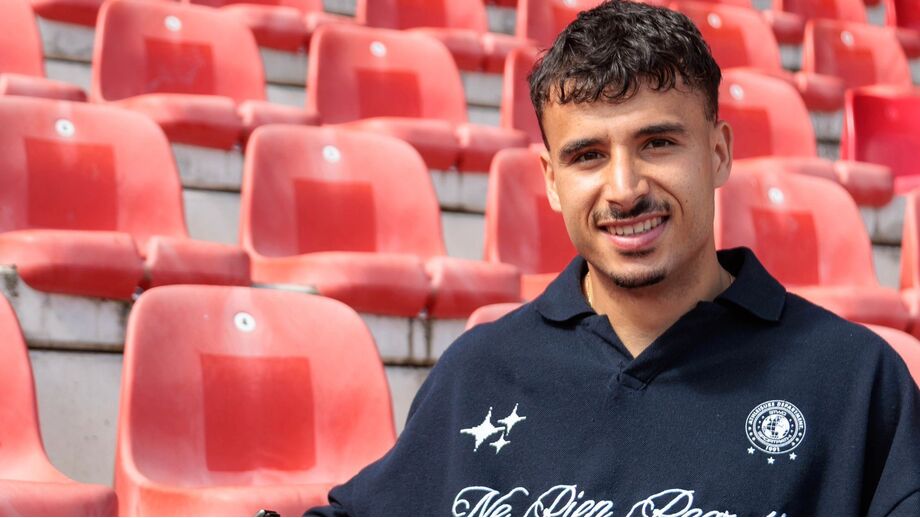 Aarón Romero renovou até 2028