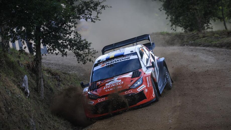 Oliver Solberg com o melhor tempo na especial mais longa