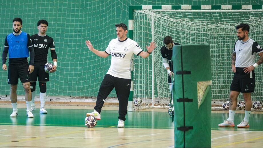 Nuno Dias durante o treino Sporting