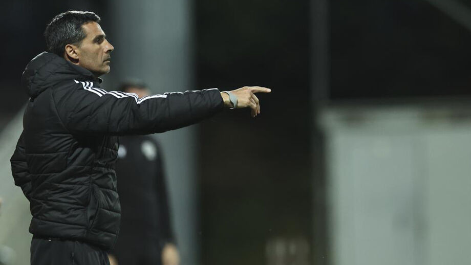 Nélson Veríssimo deixa críticas à arbitragem do jogo entre Benfica B e Ac. Viseu