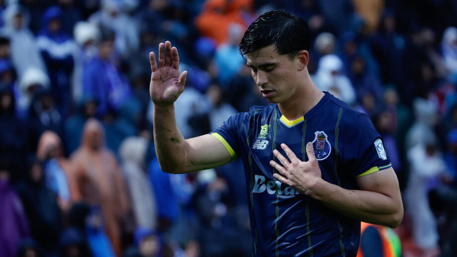 Prpic foi expulso a fechar o AVS-FC Porto
