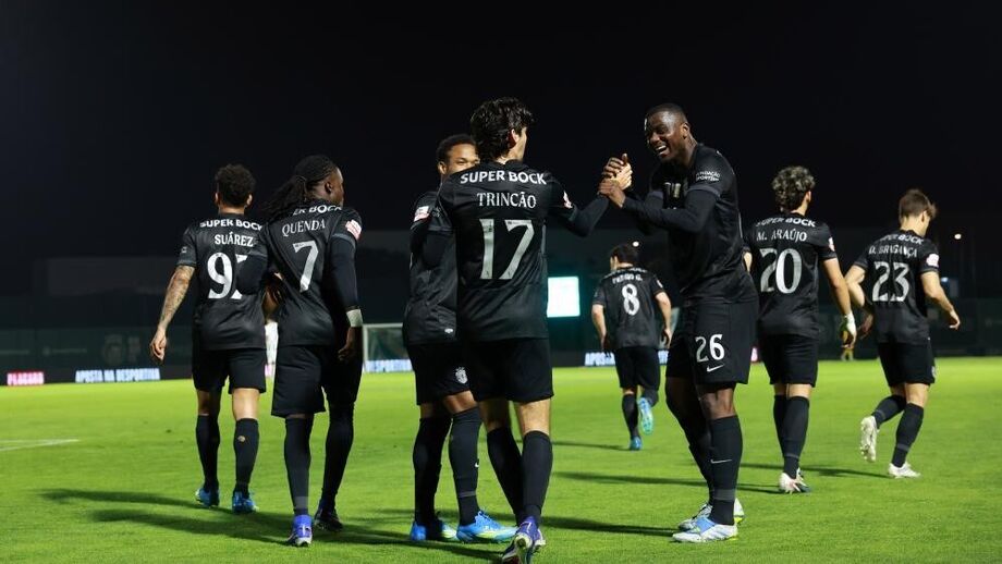 Sporting vence Rio Ave por 4-1 em jogo com reviravolta notável