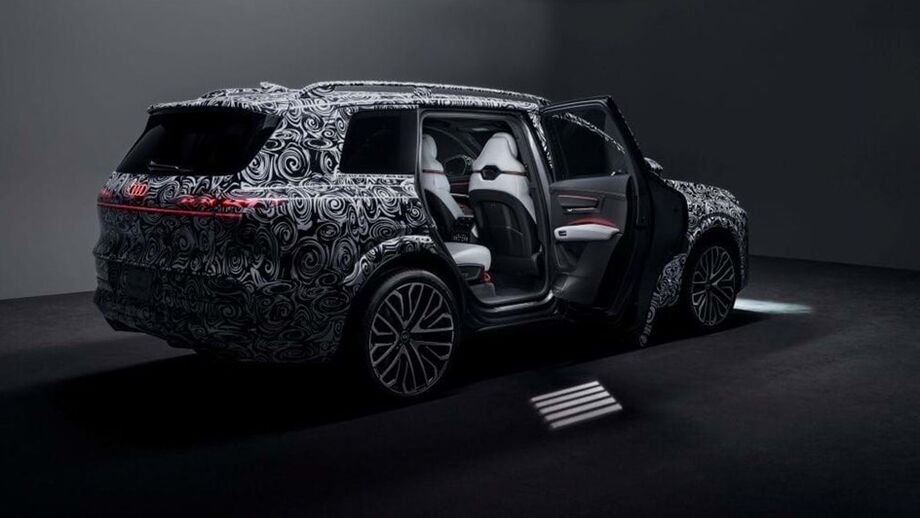 Audi revela interior do Q9 antes da estreia oficial