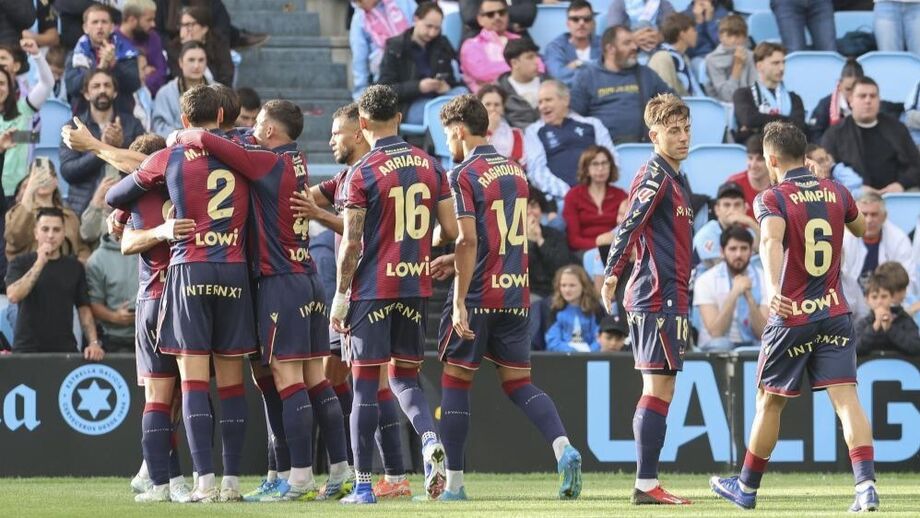 Levante de Luís Castro fora da despromoção