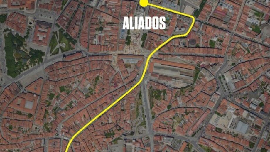 Percurso do FC Porto desde a Ribeira até aos Aliados para celebrações com adeptos.
