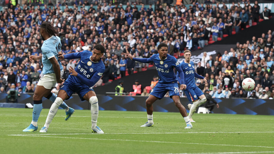 Semenyo marca de calcanhar e dá a vitória ao Manchester City na final da Taça de Inglaterra