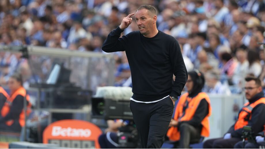 Petit é o treinador do Santa Clara