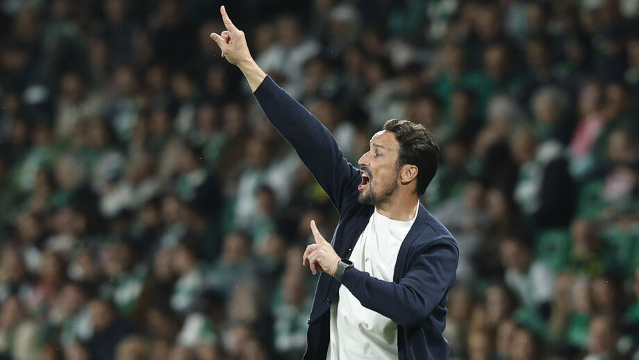 César Peixoto no jogo com o Sporting, em Alvalade