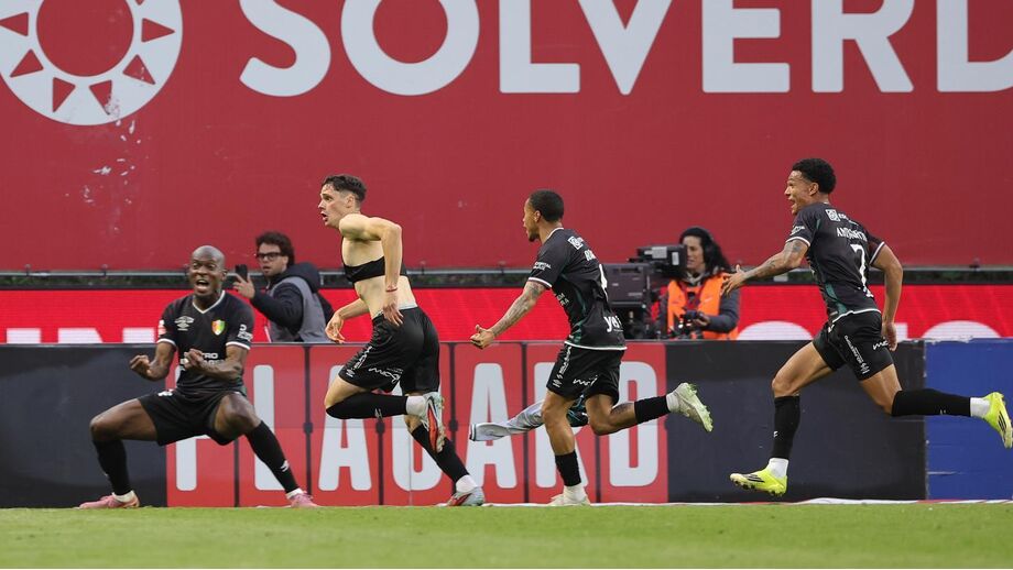 Euforia tricolor no golo do empate, de Lekovic, no último minuto