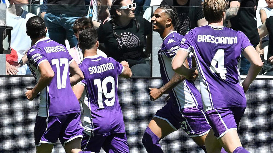 Jogadores da Fiorentina no alvo da ira dos adeptos
