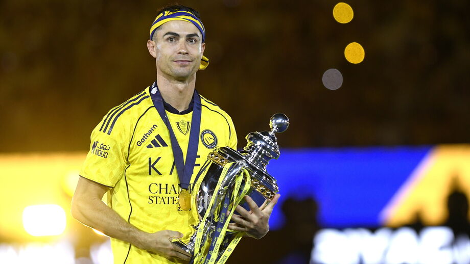 Cristiano Ronaldo celebra título com Al Nassr
