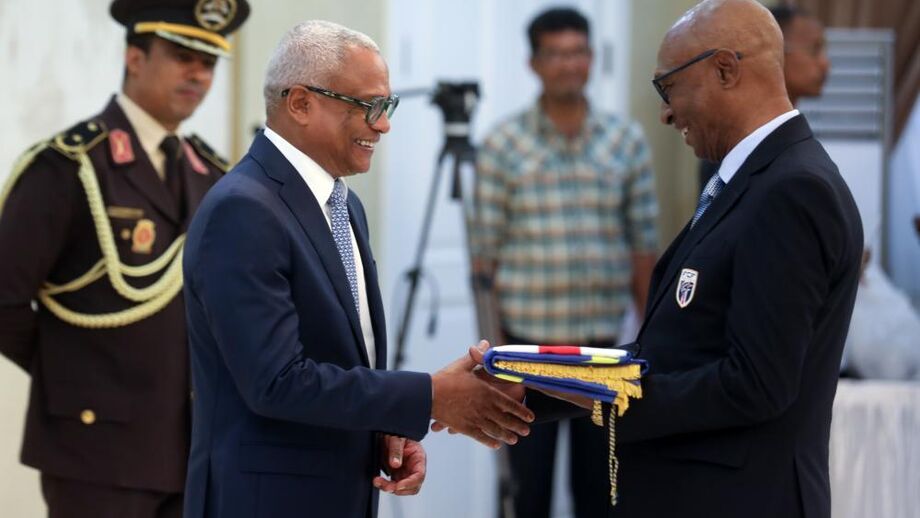 Presidente da República de Cabo Verde, José Maria Neves, com o presidente da Federação Cabo-verdiana de Futebol, Mário Semedo