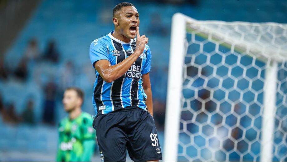 Carlos Vinicius