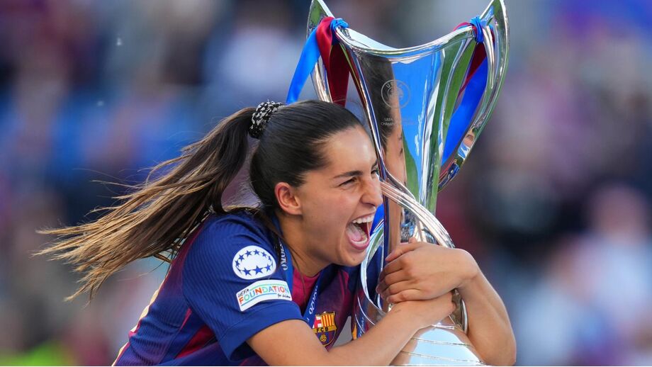 Kika Nazareth celebra conquista da Champions 