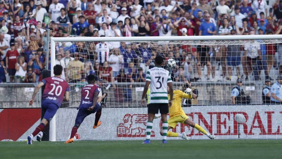 Stopira marca de penálti no Sporting-Torreense