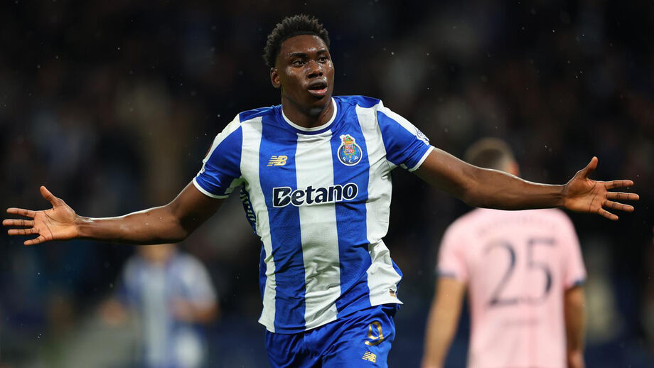 Samu festeja um golo apontado com a camisola do FC Porto