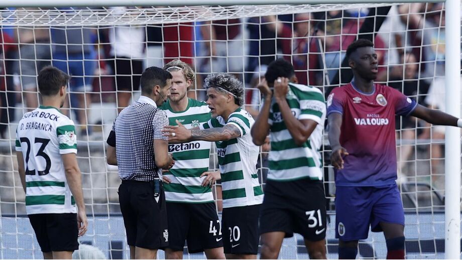 Maxi Araújo expulso na final da Taça de Portugal