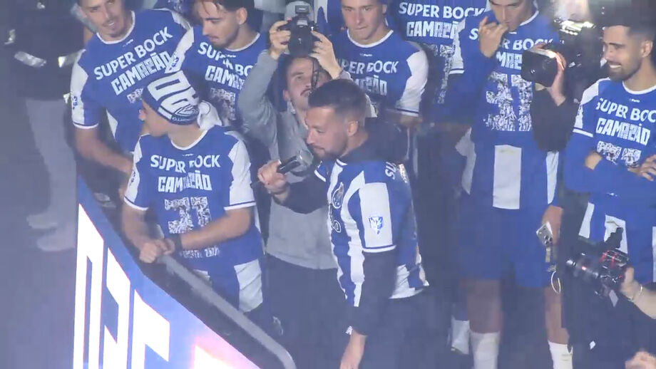 Farioli motivado com a Champions